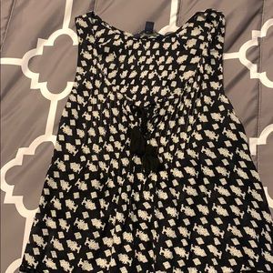 American eagle Black and white patterned tank top